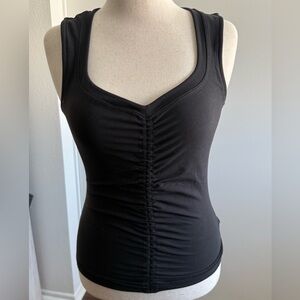 Athleta Black Sleeveless Ruched Top size Medium. 🖤